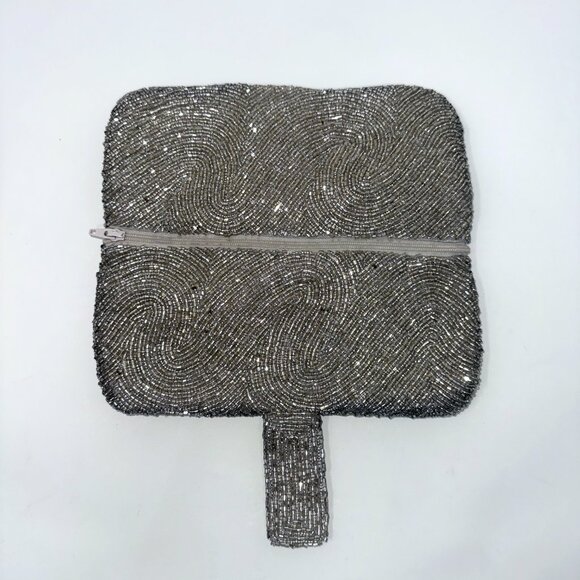 MOYNA New York, Hand Beaded Silver Clutch - Picture 5 of 11